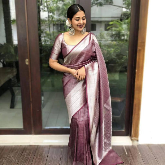 BEAUTIFUL RICH PALLU & JACQUARD WORK ON ALL OVER THE SAREE.