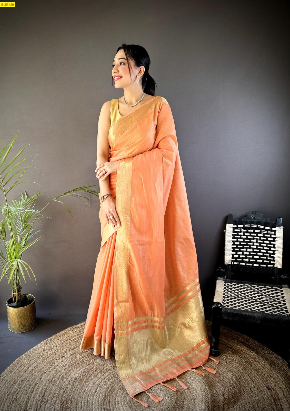 Cotton Sarees with Zari Checks weaves all over the body