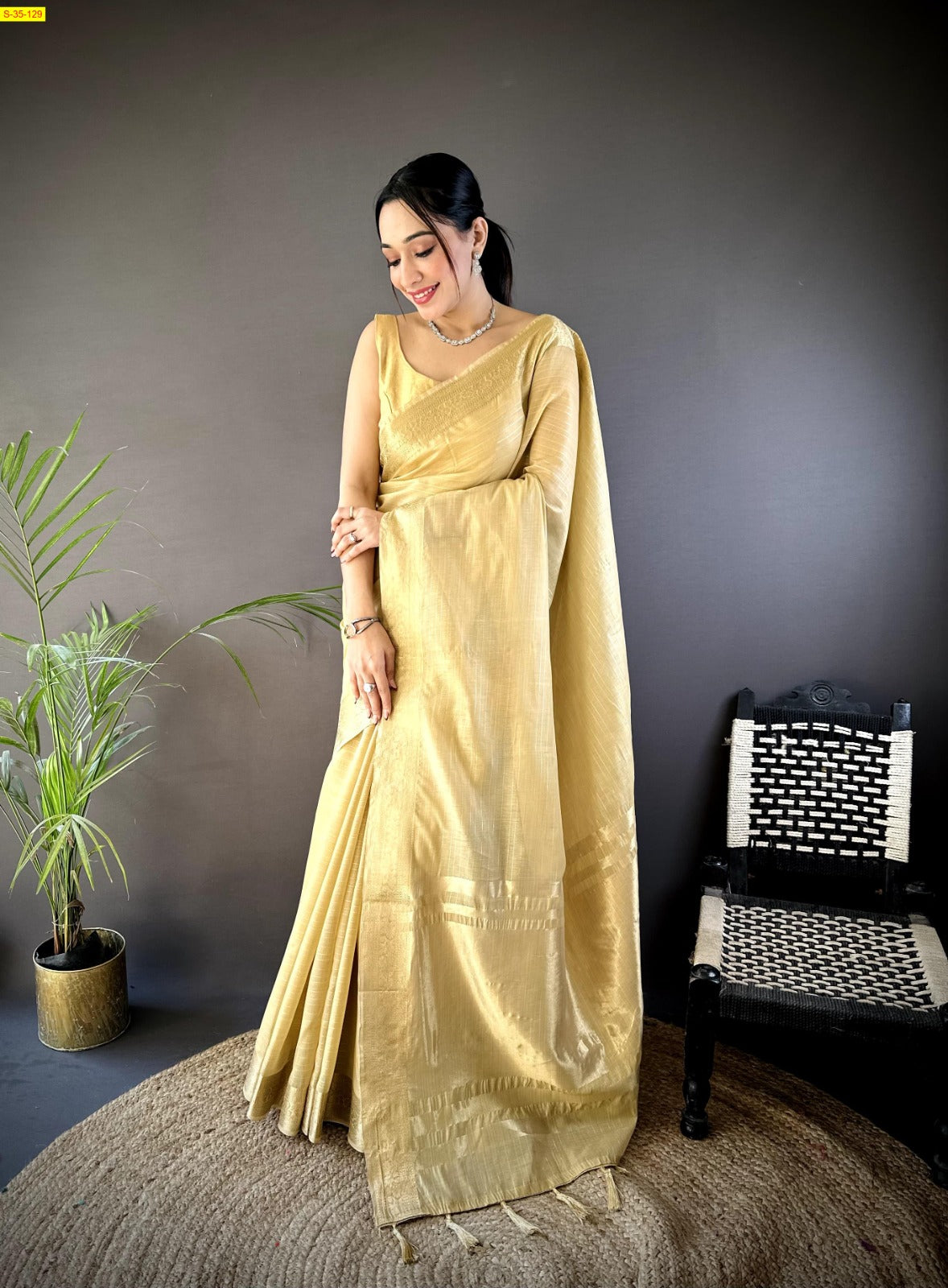 Cotton Sarees with Zari Checks weaves all over the body