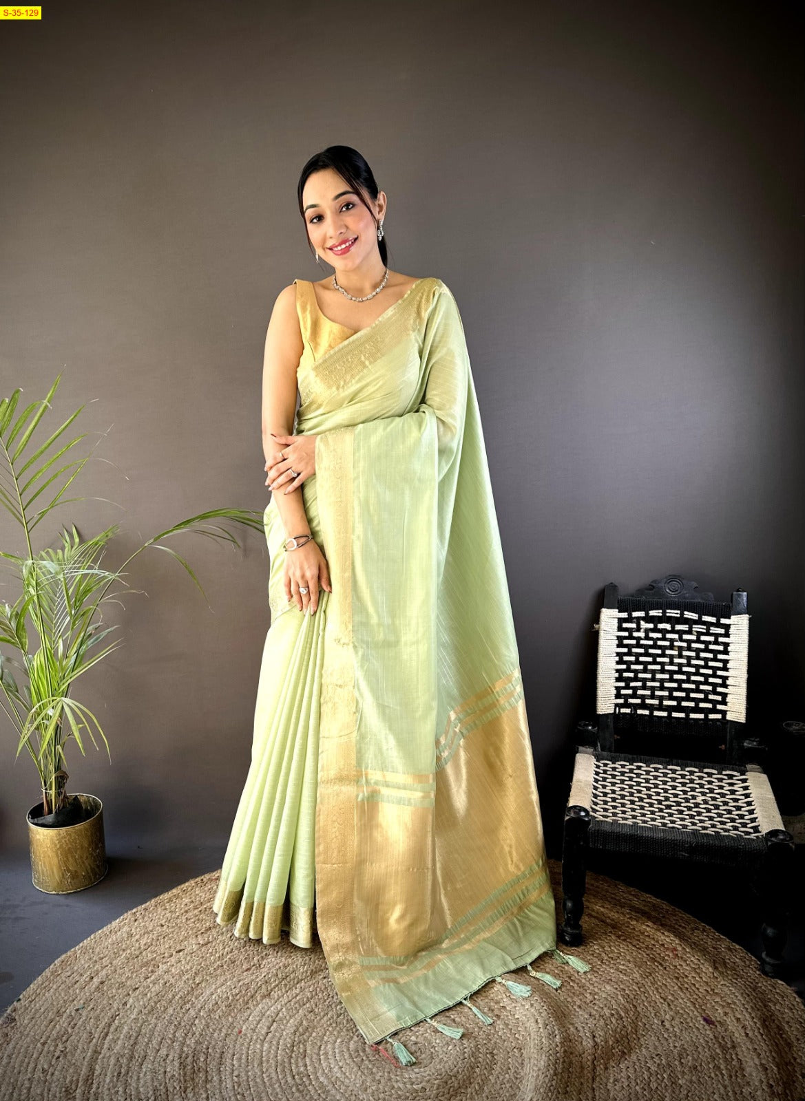 Cotton Sarees with Zari Checks weaves all over the body