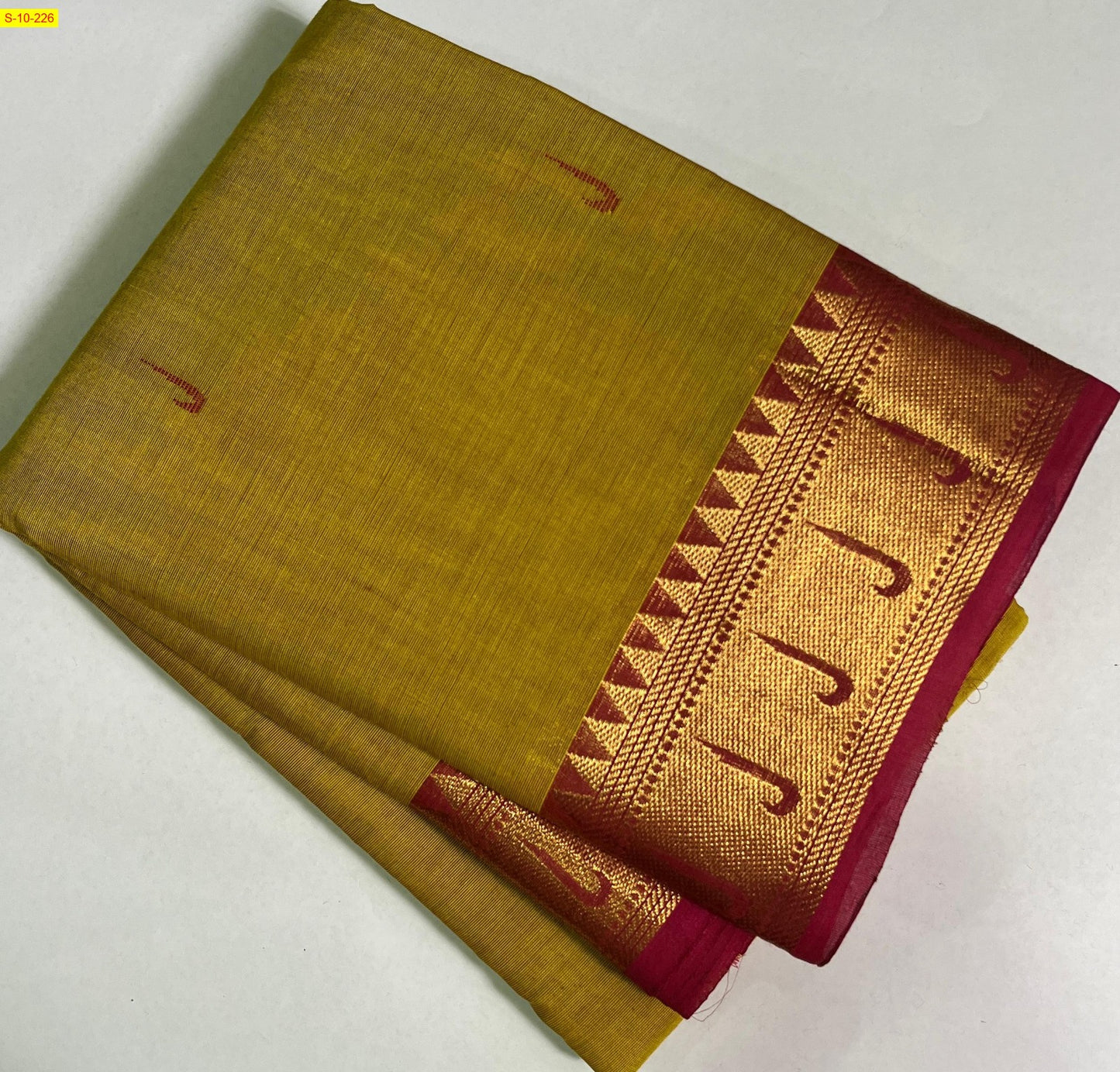 Handloom Pure Cotton Saree With Running Blouse