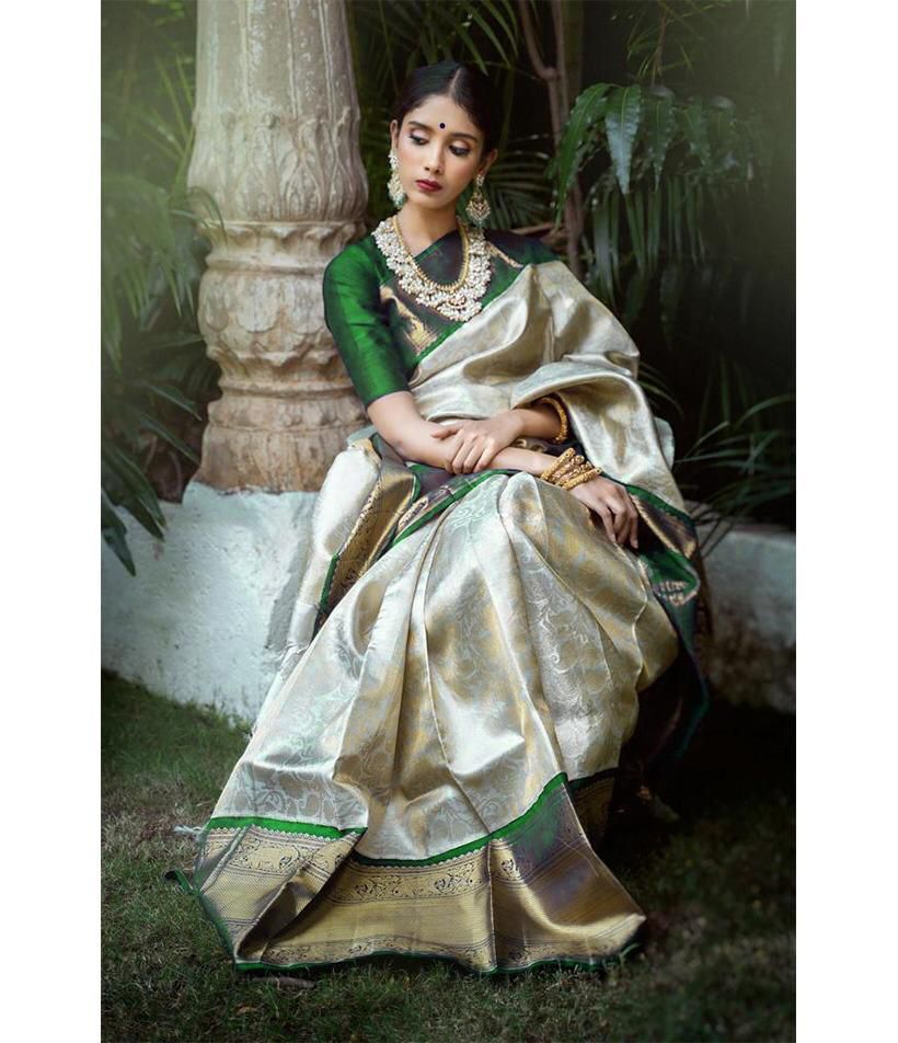 BEAUTIFUL RICH PALLU WITH JACQUARD WORK ON ALL OVER THE SAREE.