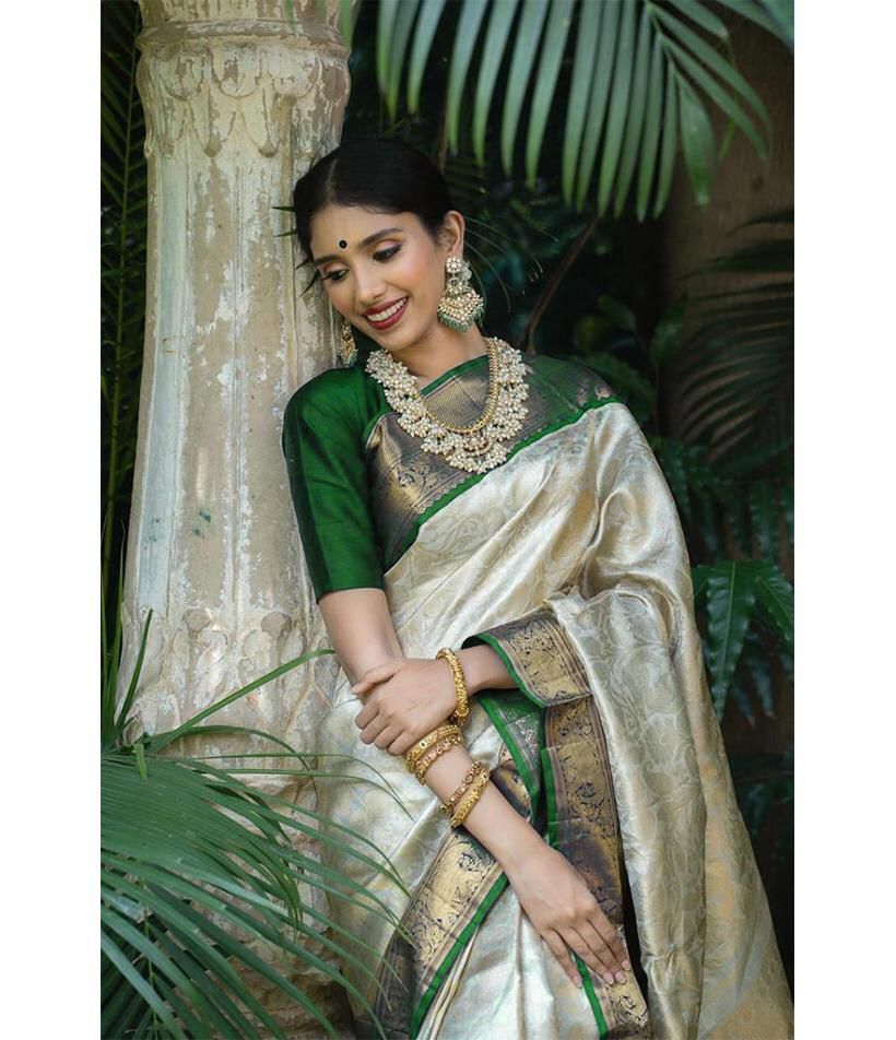 BEAUTIFUL RICH PALLU WITH JACQUARD WORK ON ALL OVER THE SAREE.