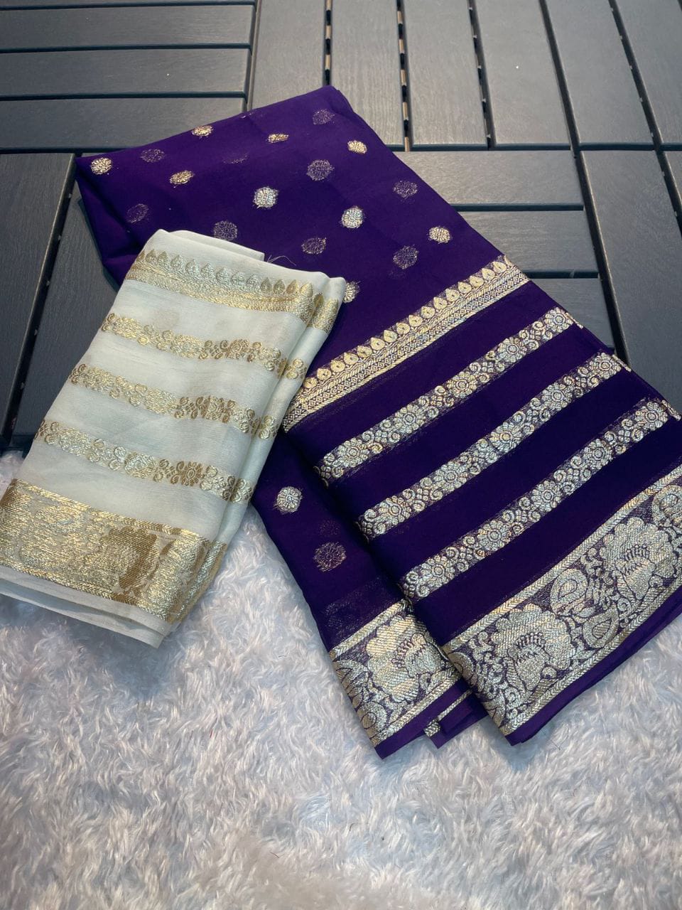 Pure Viscose Georgette Weaving Jacquard Saree With Contrast Color Blouse