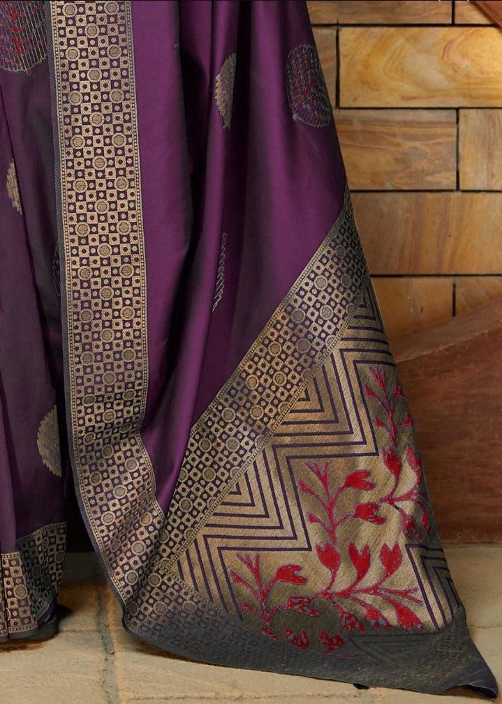 BEAUTIFUL RICH PALLU WITH JACQUARD WORK ON ALL OVER THE SAREE.