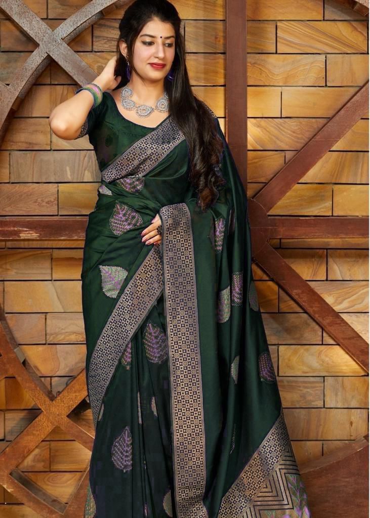 BEAUTIFUL RICH PALLU WITH JACQUARD WORK ON ALL OVER THE SAREE.