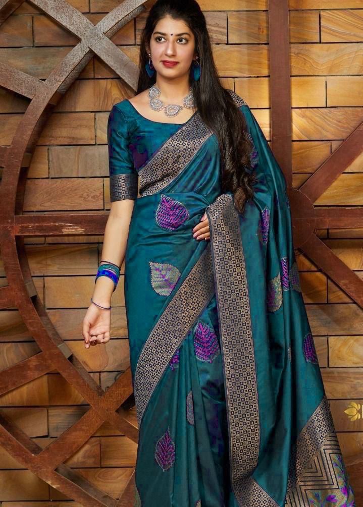 BEAUTIFUL RICH PALLU WITH JACQUARD WORK ON ALL OVER THE SAREE.