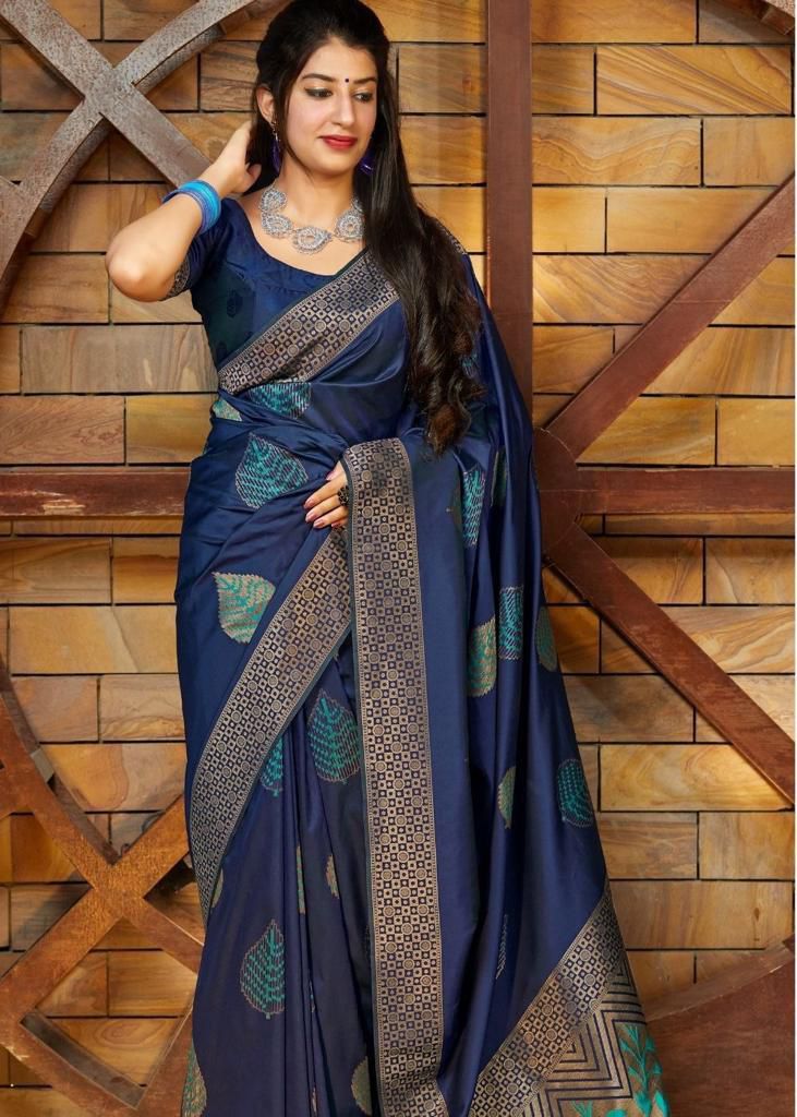 BEAUTIFUL RICH PALLU WITH JACQUARD WORK ON ALL OVER THE SAREE.